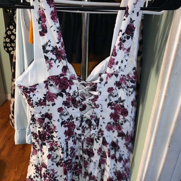 SEXY CUTE CORSET DRESS 🖤 - Picture 2 of 5